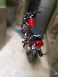 125