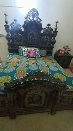 King bed set for sale with out mattress