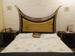 Bed set for SALE (King size)