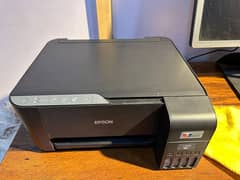 ya Epson compeny ka printer ha 10/10 condition ha 1 month use howa
