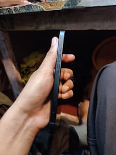 I phone 15 lock bul gaya