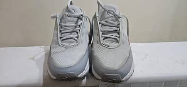 New Nikey shoes for sale