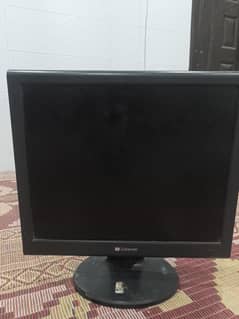 gateway  17 inches lcd model 700G