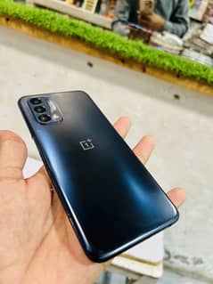 One Plus Nord 200 (480 snap dargone )