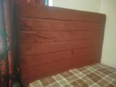 BED QUEEN SIZE