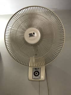 Pak Fan Bracket Fan ( heavy duty & reliable )