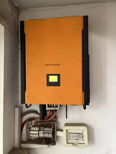 MaxPower Hybrid 3 Phase Inverter (10kW) – Excellent Condition