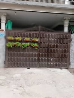 Iron gate