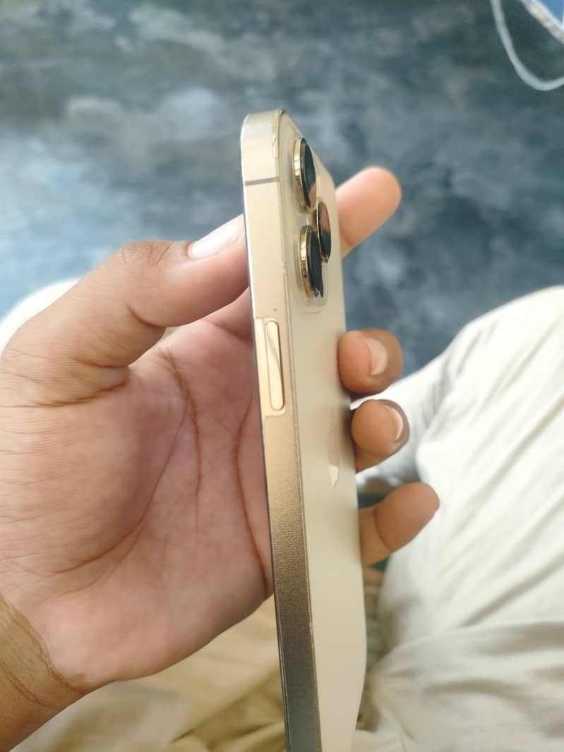 13 pro max bypass Exchange Possible with good phone 1