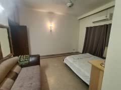 12 MARLA LOWER PORTION FOR RENT TOP OF THE LINE LOCATION IN DHA PHASE 5