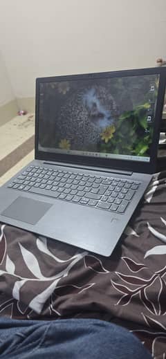 Core i3 8th Gen Laptop | 930GB Memory | 64-bit OS | Original Charger