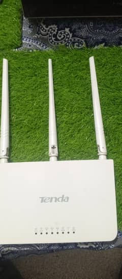 Tenda original Router for sale  genien  With boz