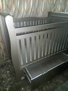 baby cot /solid wooden