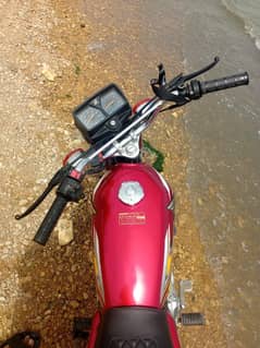 HONDA CG 125 Honda cg 125 Karachi Number fully restored
