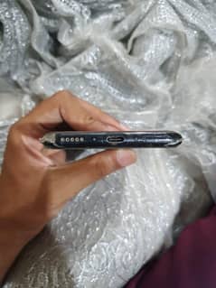 one plus 7t front glass break