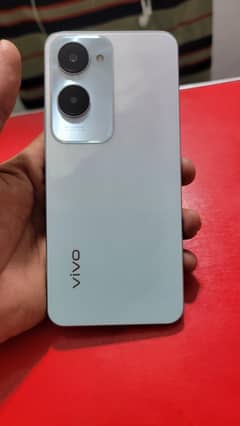 Vivo Y18 4 128 24500 rupee