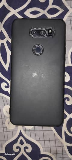 LG V30