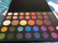 Brand New eyeshade palette of James charles by Morphe