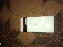 Glass crack 12GB/256 full ok