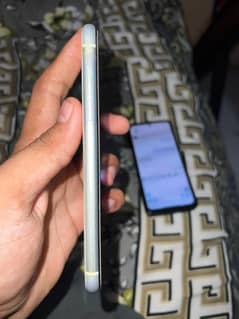 iPhone XR in best prices 25000