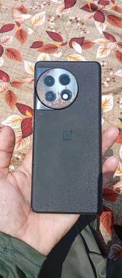 OnePlus 11 5 g for sale 28 GB ram 256 GB ROM  snapdragon 8 Gen 1