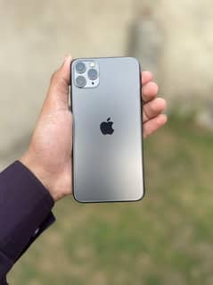 Iphone 11 pro max total genuine 10 10 condition Jv 94 battery health