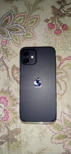Iphone 12 in good condition with apple warranty till December