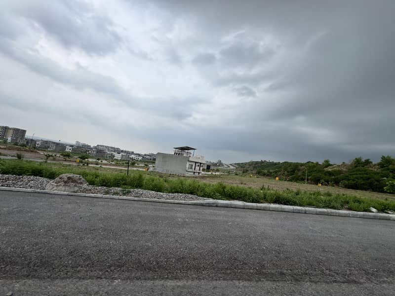 Most Heighted and Back Open Plot For Sale 13