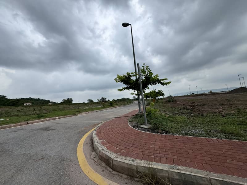 Most Heighted and Back Open Plot For Sale 19