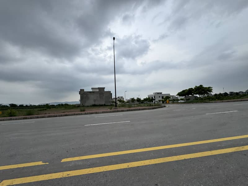Most Heighted and Back Open Plot For Sale 21