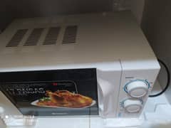 Microwave oven