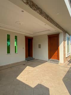 Gulberg Residencia block L 10 Marla Portion Available for rent