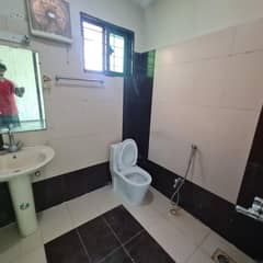 10 marla Upper portion available for rent wapda Town ph1 block k3