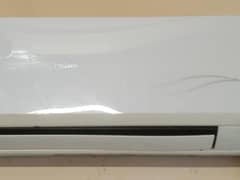 I,m selliy 1 ton AC