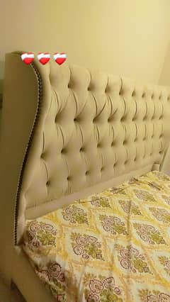 King size double bed with dressing and side tables