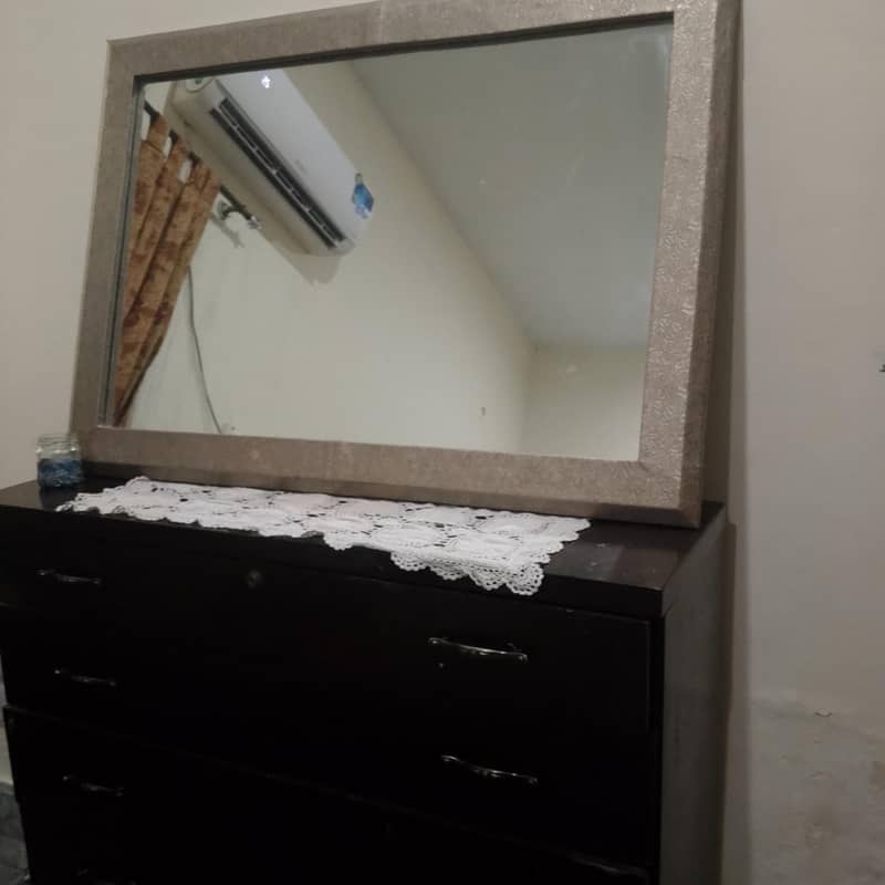 Bed Set with side tables and dressing table 2