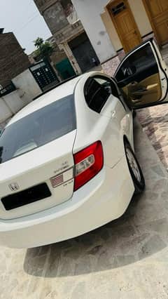 showroom condition. untouch. honda civic. ug