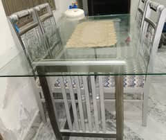 dinning table with 4 chairs