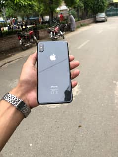 PTA XS MAX good condition 64 GB