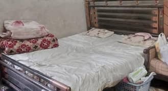 bed,