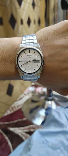 Original Seiko 5 free delivery all over Pakistan