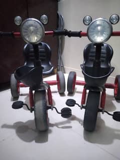 pair of 2 Cycles