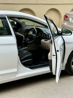 Hyundai elantra 2.0
