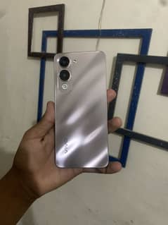 vivo y04 only 10 used full warranty available 4/64 full final price