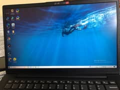 Lenovo V14 i5 8 GB Ram/256 GB SSD