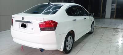 Honda city 2010 total genuine automatic