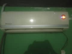 ac ful cooling krta hai 15 20 min main room thanda kr daita hai