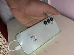 Samsung 8 256 box open