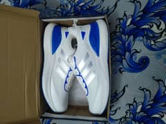 Adidas brand shoes 