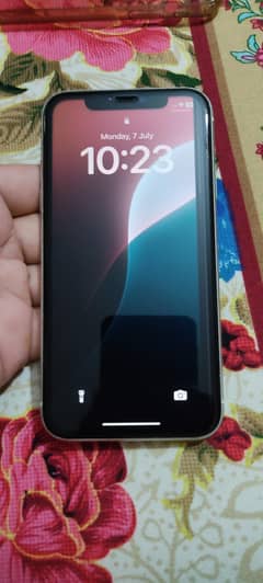 I Phone 11 - 128 Gb - ScReen PanEL dAmagEd. .